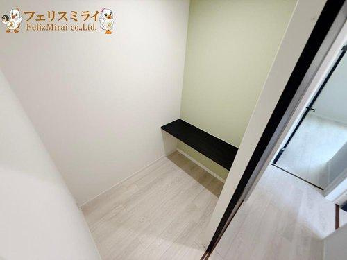 神戸市垂水区名谷町の収納|■現地写真■
１.５帖の書斎スペース◎◎