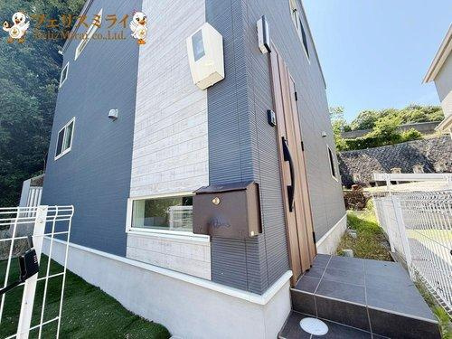 神戸市垂水区名谷町の玄関|■現地写真■
☆成約特典拡大キャンペーン☆本日ご案内可能♪地元スタッフが対応します♪
