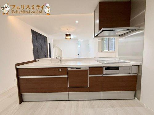 神戸市垂水区名谷町のキッチン|■現地写真■
広いスペースで調理も楽しくできます◎●