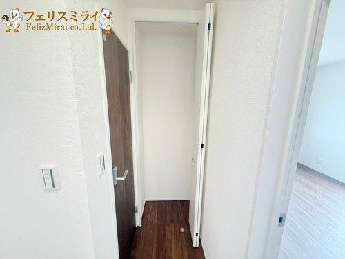 　の収納|■現地写真・３号棟■
全室に大型収納を完備♪お部屋を広く使って頂けます♪