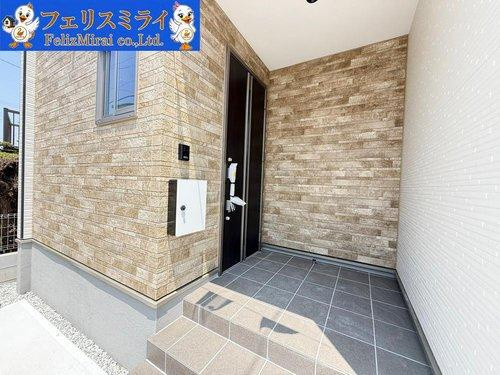 Terrechez　神戸市西区福吉台３期　全１棟の玄関|■現地写真■
オシャレな玄関♪