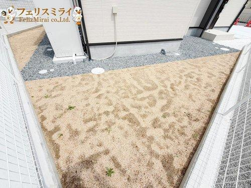 Blooming Garden 明石市魚住町中尾２期　全２棟の庭|■現地写真・１号棟■
あると嬉しいお庭スペース♪
お子様のプ―ルや家庭菜園・BBQスペース等様々な使い方ができます♪