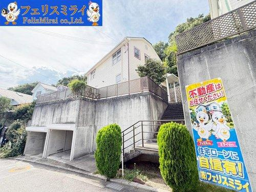 明石市大久保町西脇７９０-１７６の外観|■現地写真■
シャッター付きビルトインガレージ２台分あります♪