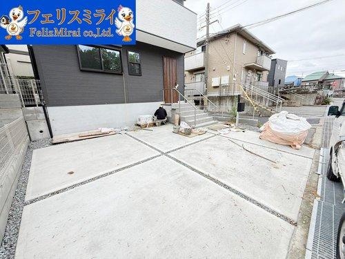 First Town　神戸市北区君影町第７の駐車場|■現地写真・１号棟■
お車２台駐車可能となっております♪
