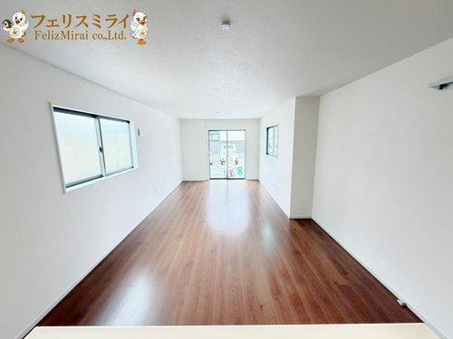 Terrechez　明石市大久保町１８期（八木）の居間・リビング|■現地写真・２号棟■
約１９帖の広々としたLDK♪