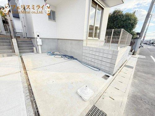 Terrechez　明石市太寺天王町１期の駐車場|■現地写真・２号棟■
お車１台駐車可能♪