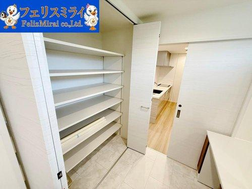 マリンホーム　神戸市西区美穂が丘４丁目　全１８棟の収納|■現地写真・１８号棟■
大きな収納が完備されていますので便利にお使い頂けます♪