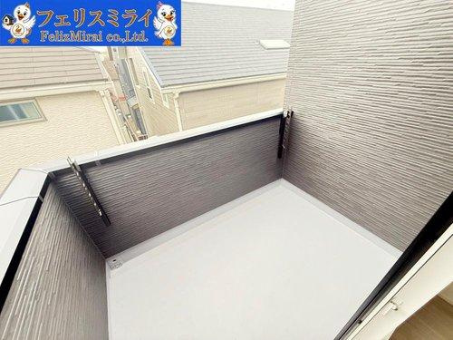 　のバルコニー|■現地写真■
日当たり良好♪ワイドバルコニーで家族の洗濯物がたくさんほせます♪