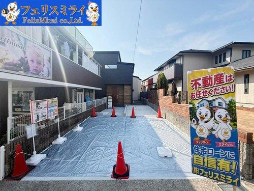 　の外観|■現地写真・３号棟■
耐震等級は国内最高等級の３取得♪
長期優良住宅認定住宅です♪