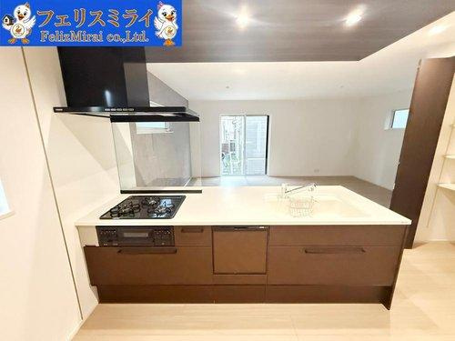 　のキッチン|■現地写真■
家族のコミュニティスペースです♪カウンターキッチンからご家族の様子も見れるので安心ですね♪