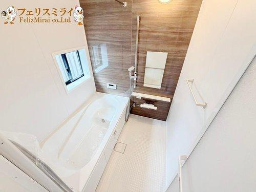 Heartful Town　明石市魚住町西岡１８４６番地　全５棟（明石）の浴室|■現地写真・A号棟■
1坪タイプの浴室♪
広々としており、好評頂いております♪