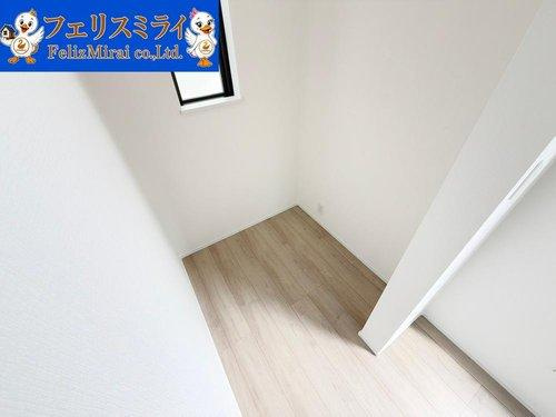 Heartful Town　明石市魚住町西岡２４５８番の収納|■現地写真・A号棟■
収納箇所の豊富な物件です♪