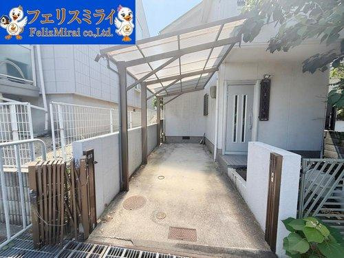 神戸市西区今寺２２-１７の外観|■現地写真■
屋根付きの駐車スペース♪