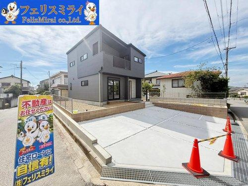 三木市志染町中自由が丘第２の外観|■現地写真■
デザイナーズ住宅♪
注文住宅のような仕上がりです♪