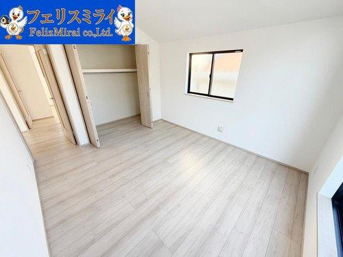 　のその他|■現地写真・B号棟■
２階は４部屋ございます♪
寛げる空間となっております♪