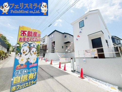 LiGNAGE　明石市松が丘３丁目２４-１期　全２棟の前面道路含む現地写真|■現地写真・１号棟■
前面道路は広々５．８ｍの公道です♪
交通量も少なく駐車しやすいです♪