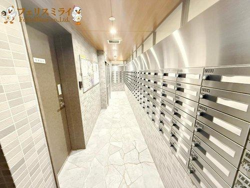 ジオ西神中央のその他共用部分|■現地写真■
マンションには宅配ボックス等完備しております♪