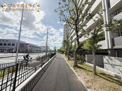 ジオ西神中央の外観|■現地写真■
西神中央駅まで徒歩約６分
竹の台小学校　徒歩約８分
西神中学校　　徒歩約10分
の好立地♪