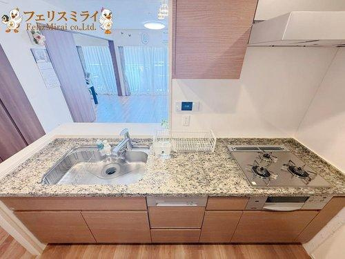 ジオ西神中央のキッチン|■現地写真■
キッチンは食洗器やディスポーザー等ついており家事の負担が軽減できます♪