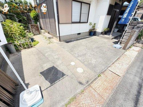 三木市自由が丘本町１期の駐車場|■現地写真■
交通量も少なく、ゆったり駐車できます◎