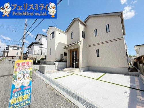 Heartful Town　神戸市北区鈴蘭台西町３丁目６番　１棟の外観|■現地写真■
並列２台駐車可能♪