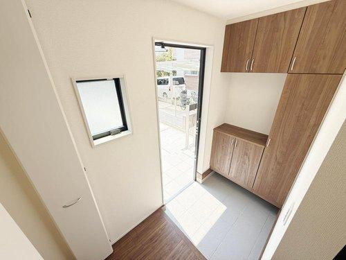 Livele Ｇａｒｄｅｎ　神戸市須磨区北落合４期　全２棟の駐車場|■現地写真■
大手施工で安心の住まい♪
完成まではモデルハウスのご案内も可能です♪