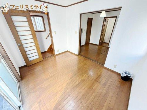 神戸市垂水区大町１期の居間・リビング|■現地写真■
日当たり良好♪