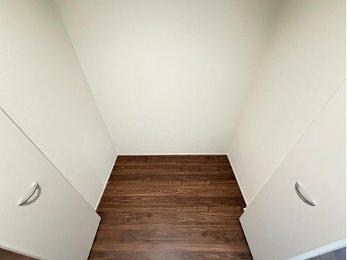 　のその他|■現地写真■
２階のお部屋でございます♪
バルコニーと隣接しているお部屋となっております♪