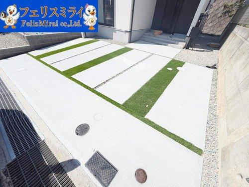 Grafare　神戸市北区惣山町２期　１棟の駐車場|■現地写真■
普通車駐車３台可♪