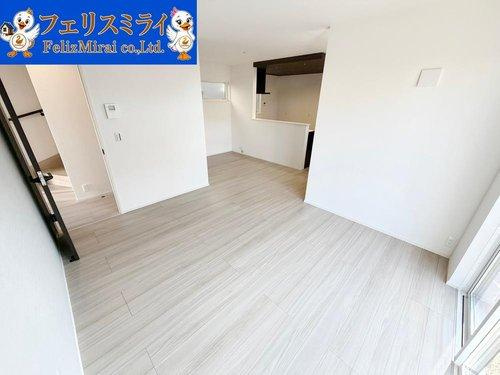 神戸市西区伊川谷町有瀬第２の居間・リビング|■現地写真■
広々約１６．５帖のリビング♪