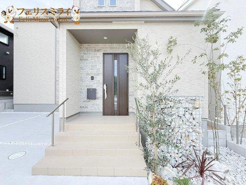 　の玄関|■現地写真・I-3号棟■
大手施工で安心の住まい♪
即入居できます♪
お気軽にお問い合わせください。