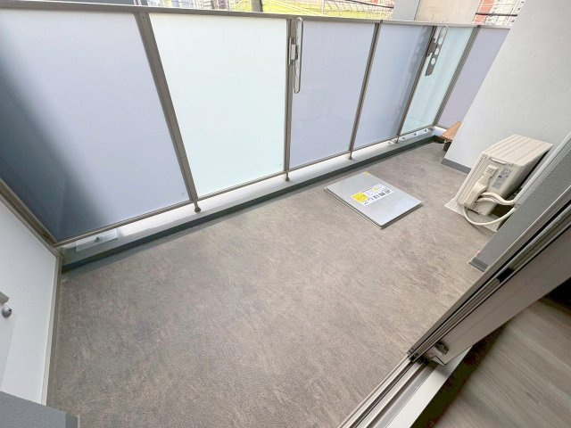 プレサンス東淀川駅前プローシェのバルコニー