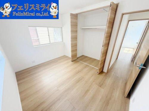 明石市魚住町清水２３９５－１９６のその他|■現地写真■
全部屋に大型の収納を完備♪