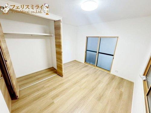 明石市田町２丁目３－８のその他|■現地写真■
どのお部屋にも収納スペースが完備されております♪