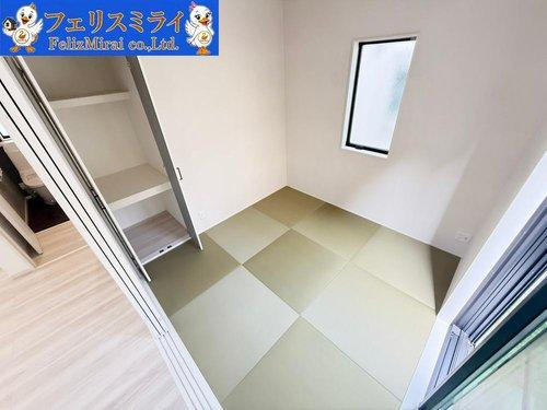 明石市松が丘３丁目　全２棟のその他|■現地写真・B号棟■
リビングの一角には和室が御座います♪