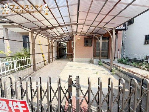 明石市二見町福里２３１-８の駐車場|■現地写真■
カーポートが設置しておりますので雨の日も安心でございます♪