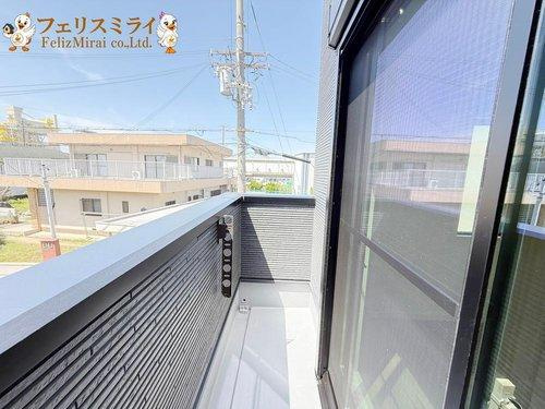 明石市大久保町江井島　全１棟のバルコニー|■現地写真■
日当たりの良いバルコニー♪