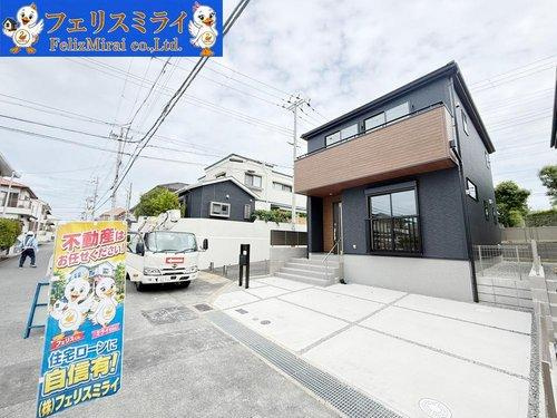 Livele Ｇａｒｄｅｎ　神戸市西区竹の台７期の前面道路含む現地写真|■現地写真・１号棟■
前面道路は大変広々としており、ゆったりと駐車出来ます♪
