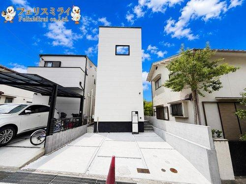 神戸市須磨区北落合４丁目　全１棟の外観|■現地写真■
デザイナーズ住宅で非常にお洒落に仕上がっております♪