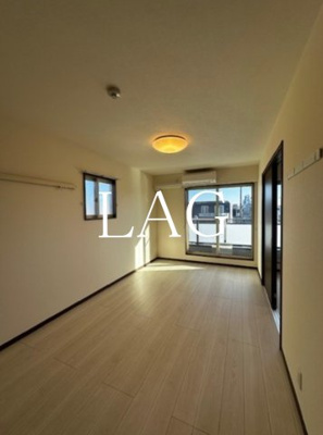 【居間・リビング】 | Ｖｅｒｏｎａ　ａｐｔ | 洋室のお部屋です。