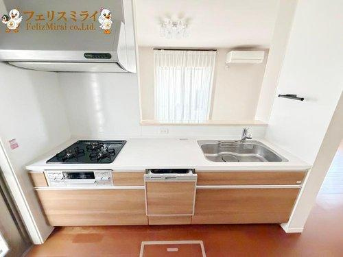 神戸市垂水区塩屋町６丁目３１－１７のキッチン|■現地写真■
広いスペースで調理も楽しくできます◎●