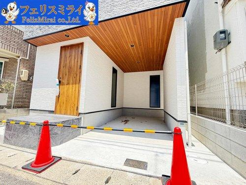 神戸市垂水区舞子坂４丁目６-３２の駐車場|■現地写真■
普通車１台駐車できます♪カラーモニターインターフォン完備の機能門柱♪