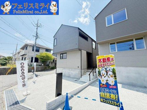 cecelaの家　神戸市垂水区小束山二丁目の外観|■現地写真・１号棟■
デザイナーズ住宅♪
お洒落で人気のあるハウスメーカーです♪