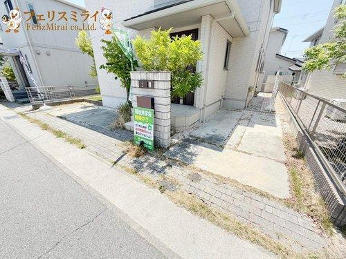 神戸市垂水区舞多聞西８丁目５－２５の駐車場|■現地写真■
お車は２台止められます♪