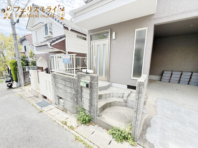 神戸市須磨区東白川台２丁目１８－3の玄関|ゆったりとした玄関です