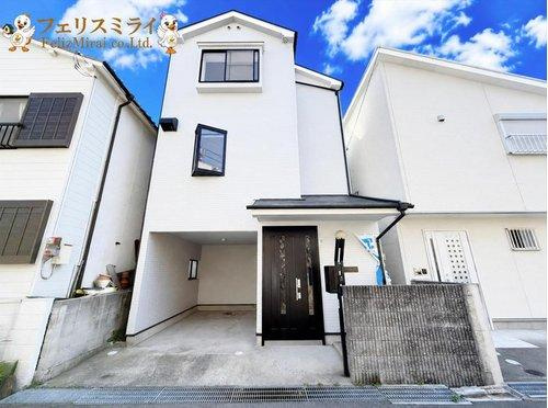 神戸市垂水区美山台１丁目２-３５の前面道路含む現地写真|■現地写真■
内装リフォーム済♪
即入居可♪
２年間の瑕疵担保保険付き♪
安心してお住まい頂けます♪