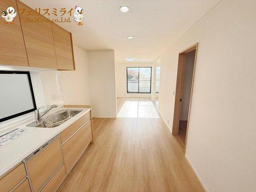 神戸市垂水区美山台１丁目２-３５のキッチン|■現地写真■
奥行きもあり、狭くて困ることはございません♪♪