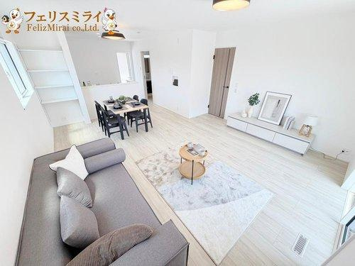 LiGNAGE　神戸市西区玉津町今津２５－１期の居間・リビング|■現地写真■
リビングエアコン１台サービス♪
建築費高騰の今、完成済み建売の需要がかなり増えております！！