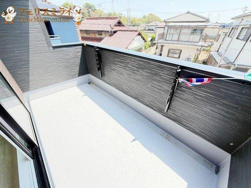 LiGNAGE　神戸市西区玉津町今津２５－１期のバルコニー|■現地写真■
日当たり良好♪ワイドバルコニーで家族の洗濯物がたくさんほせます♪