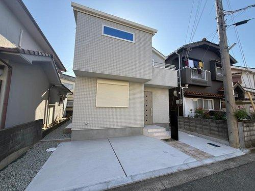 加古川市加古川町稲屋２２０-１１の前面道路含む現地写真|■現地写真■
山陽電車「尾上の松駅」駅まで徒歩１８分です♪